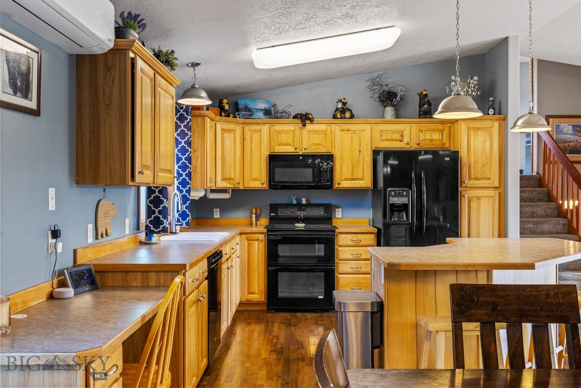 2910 Upper Rainbow Road