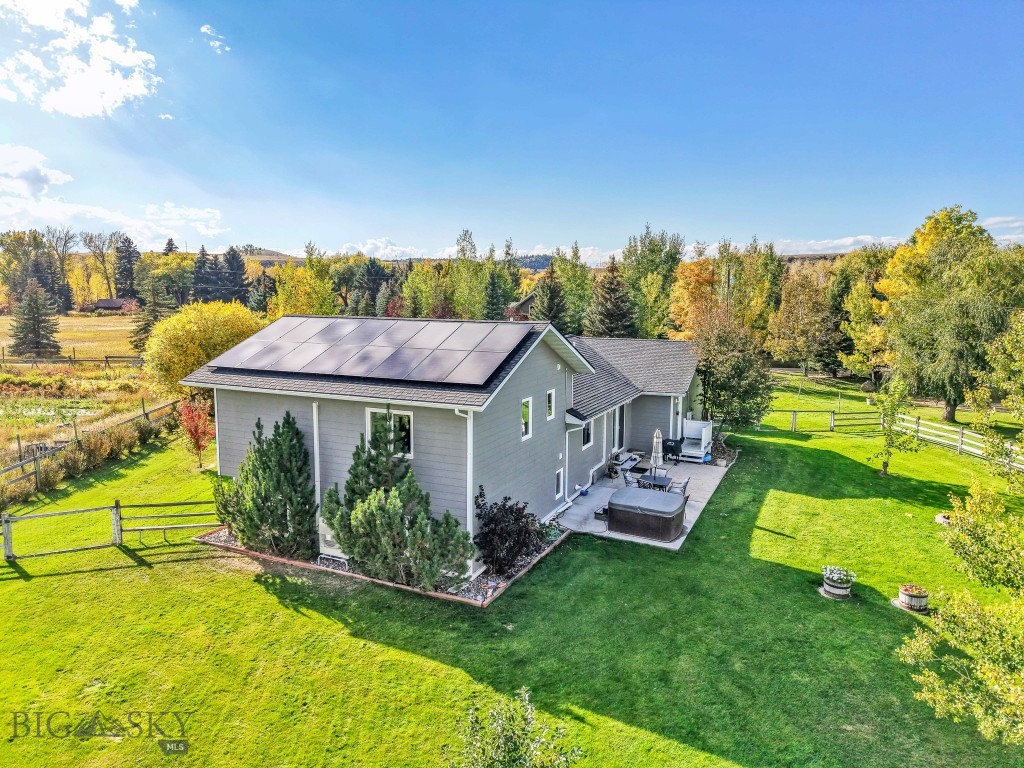 2910 Upper Rainbow Road