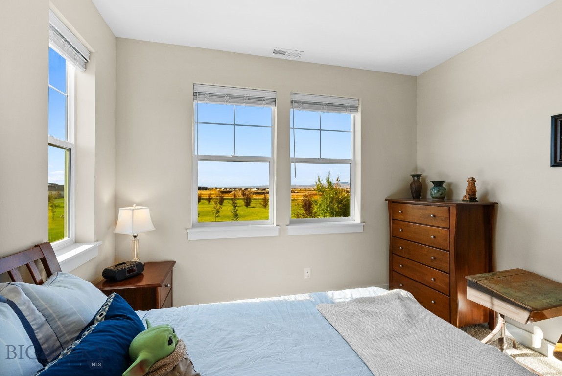 1604 Kit Carson Circle