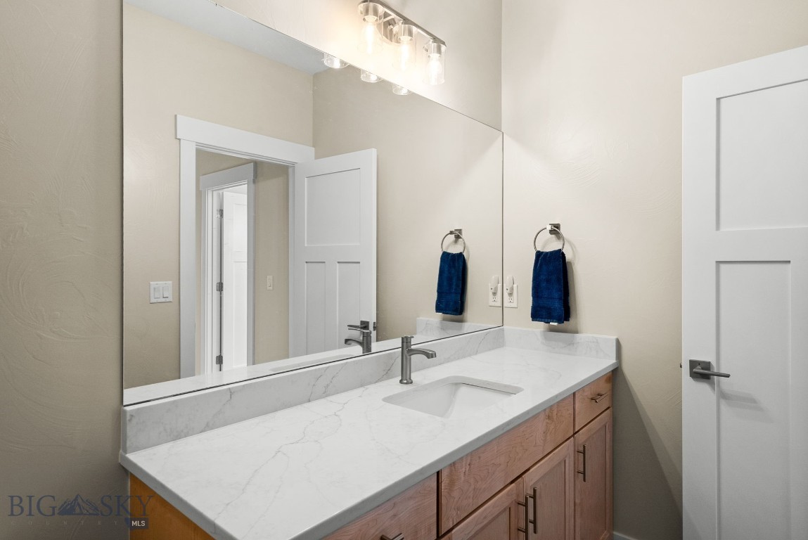 1604 Kit Carson Circle