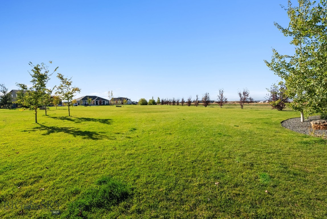 1604 Kit Carson Circle