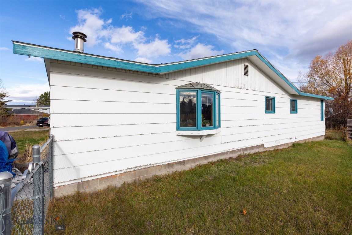 134 N 25th Avenue