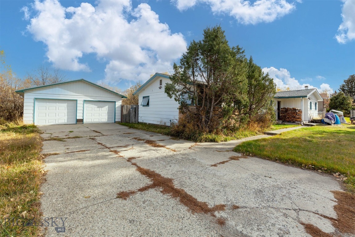134 N 25th Avenue
