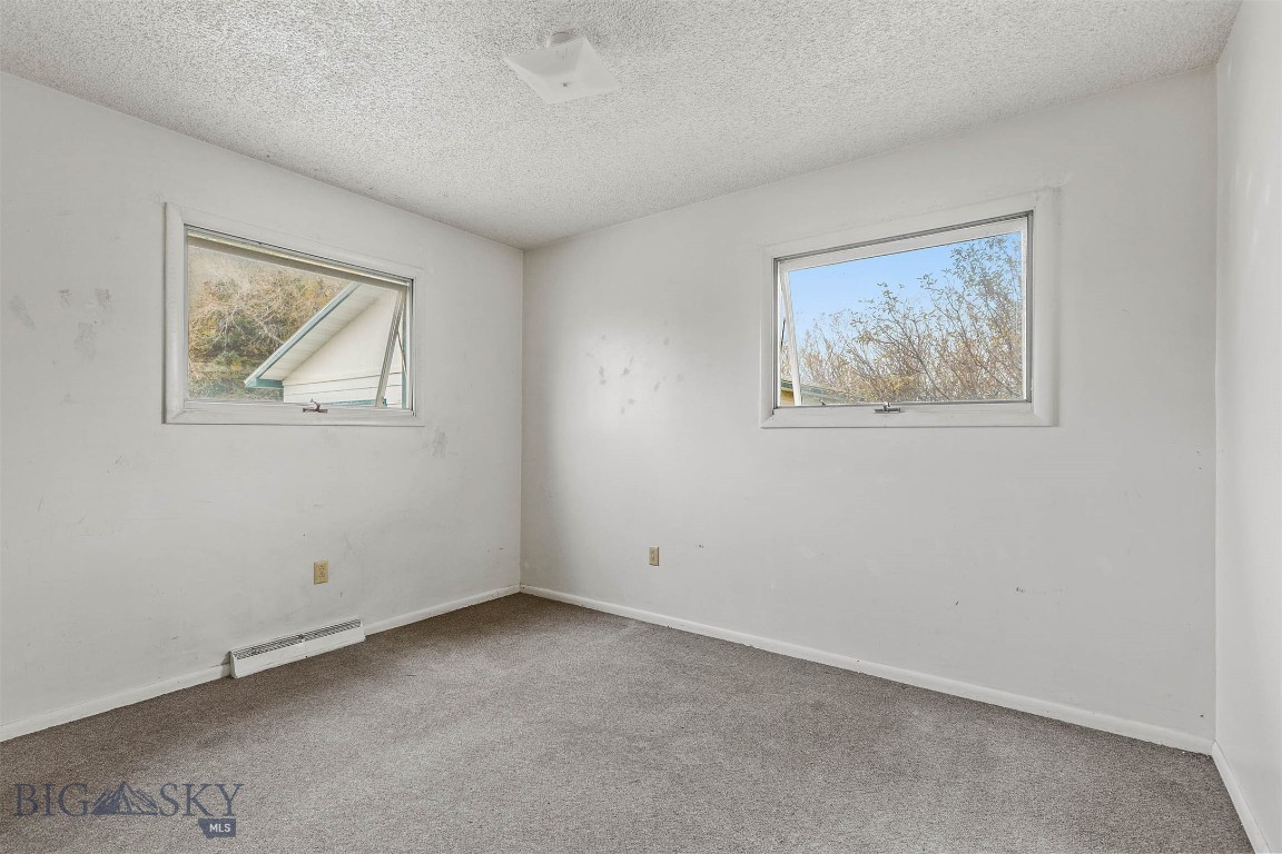 134 N 25th Avenue