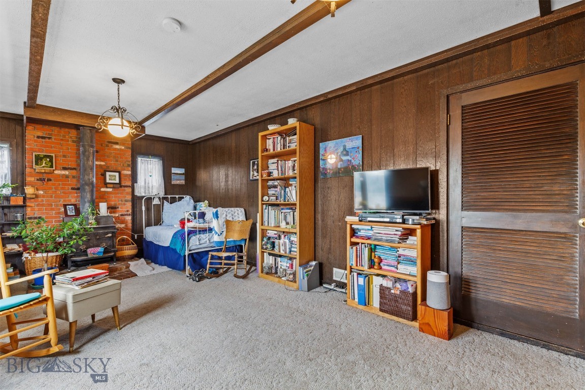 134 N 25th Avenue