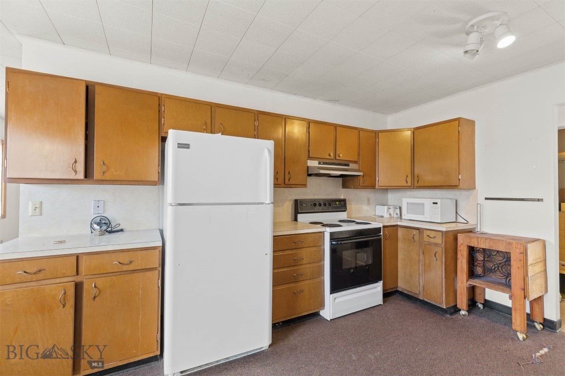 304 N 16th Avenue