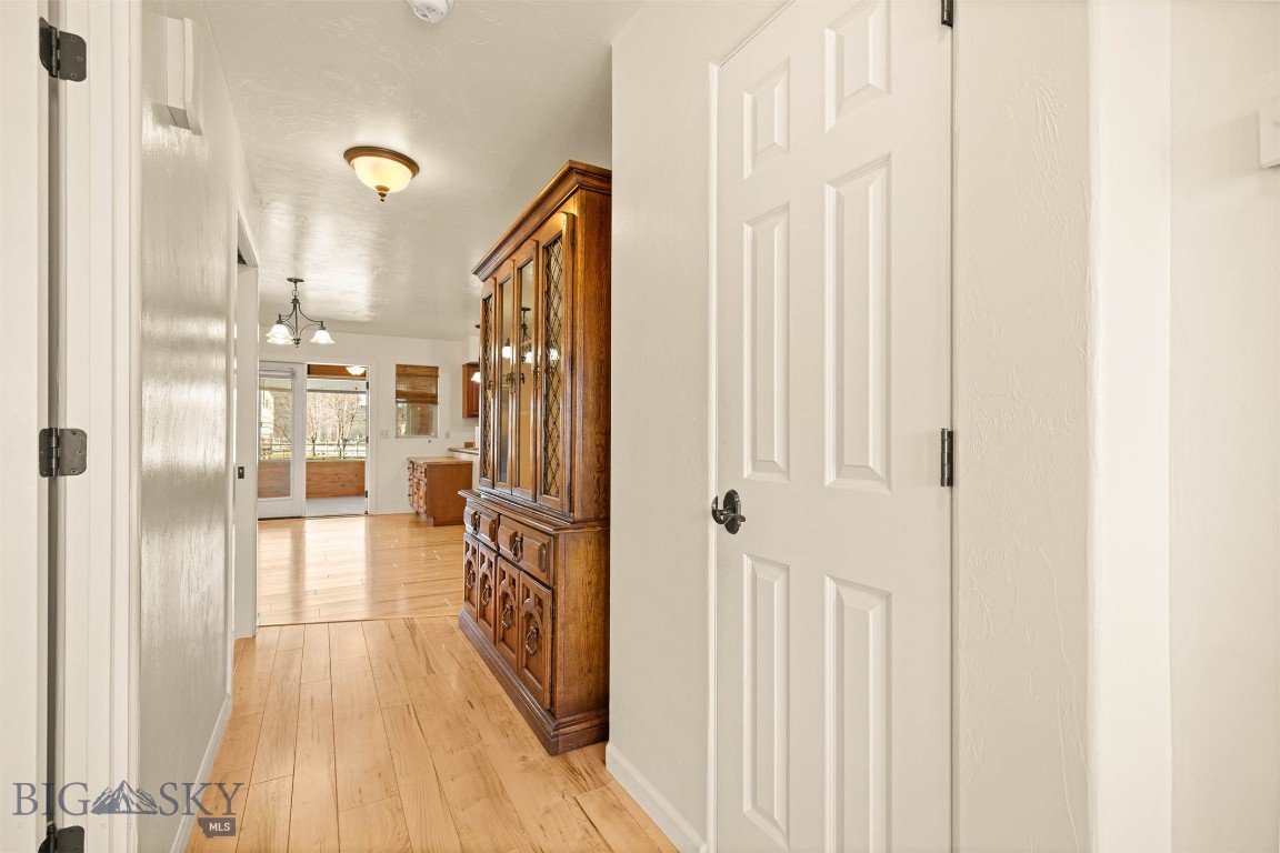 321 E Tobiano Trail