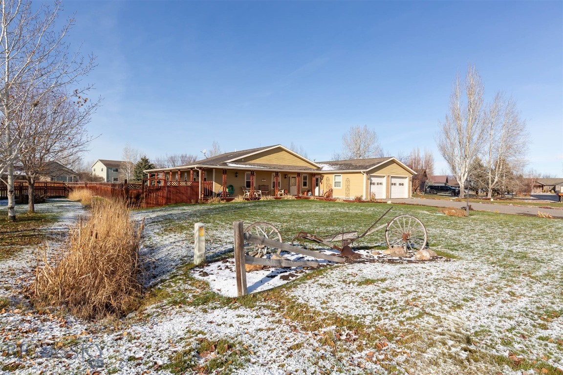 321 E Tobiano Trail