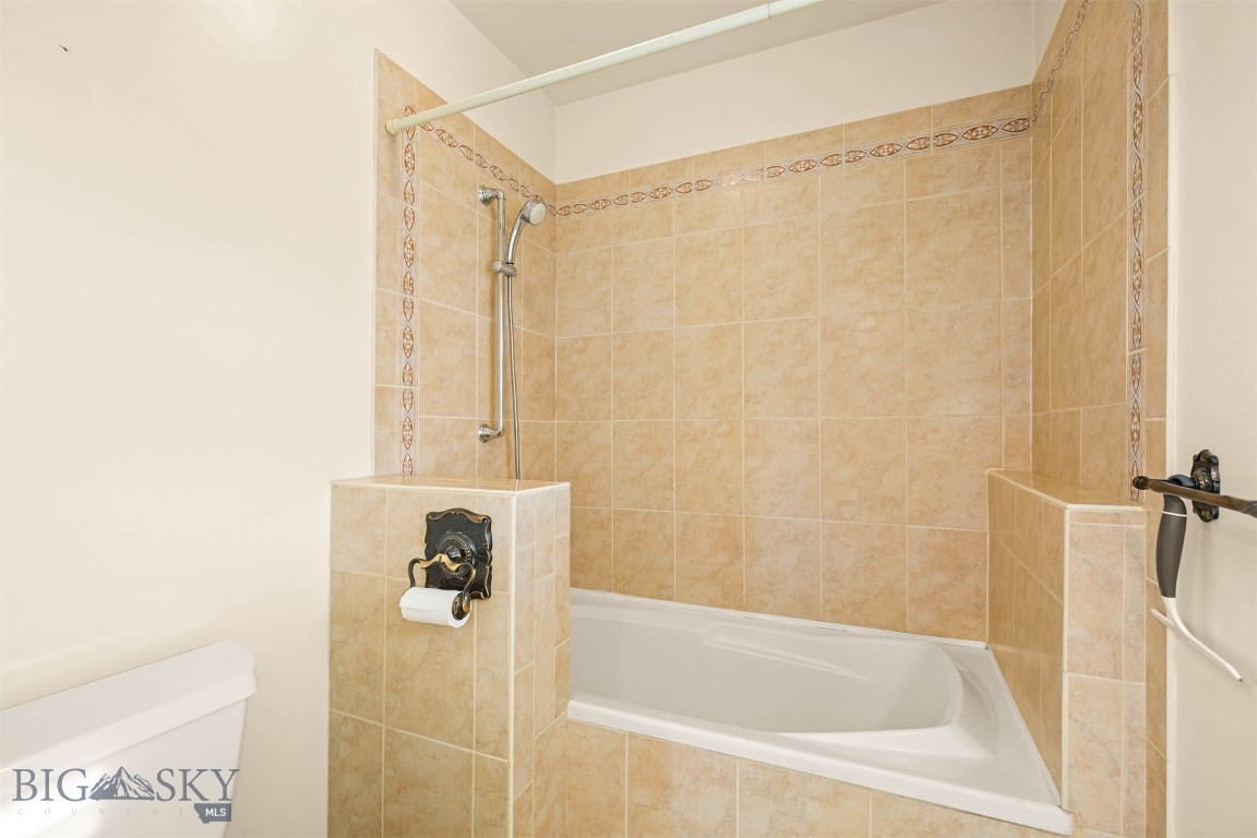 321 E Tobiano Trail