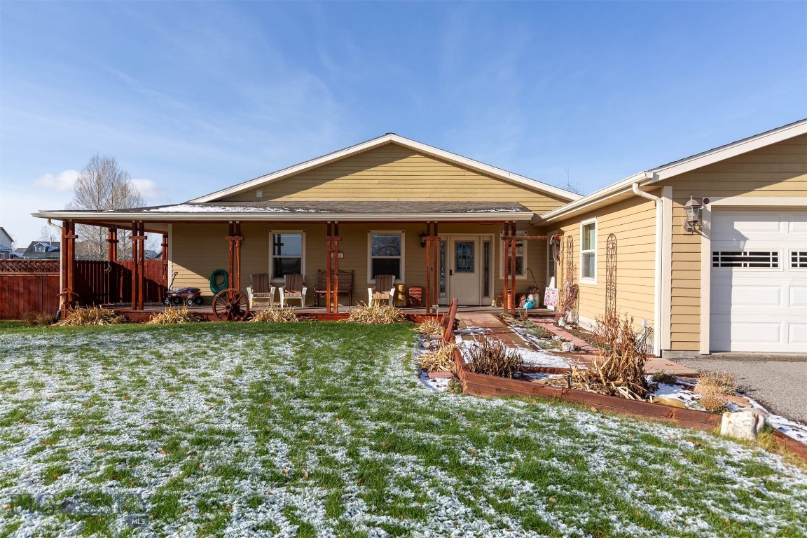 321 E Tobiano Trail