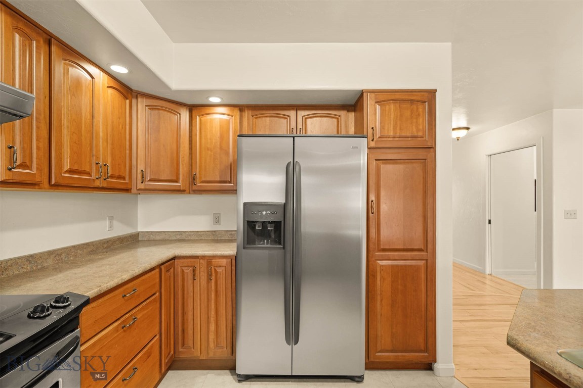 321 E Tobiano Trail
