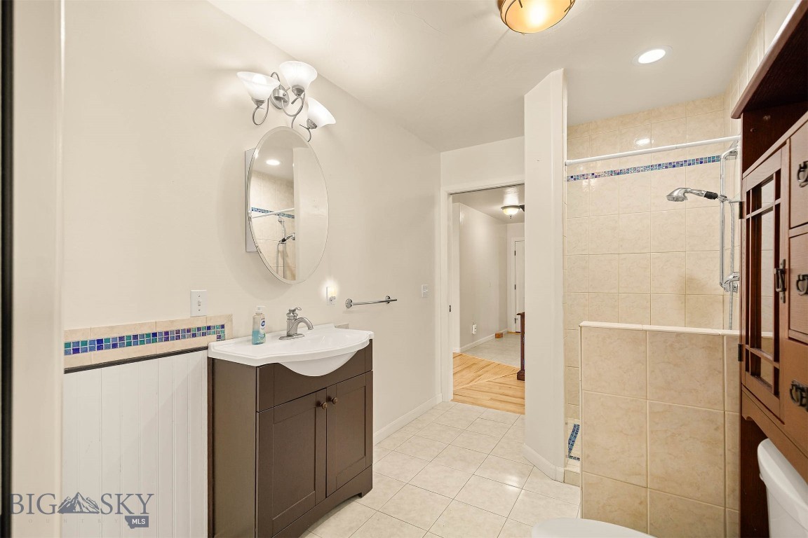 321 E Tobiano Trail