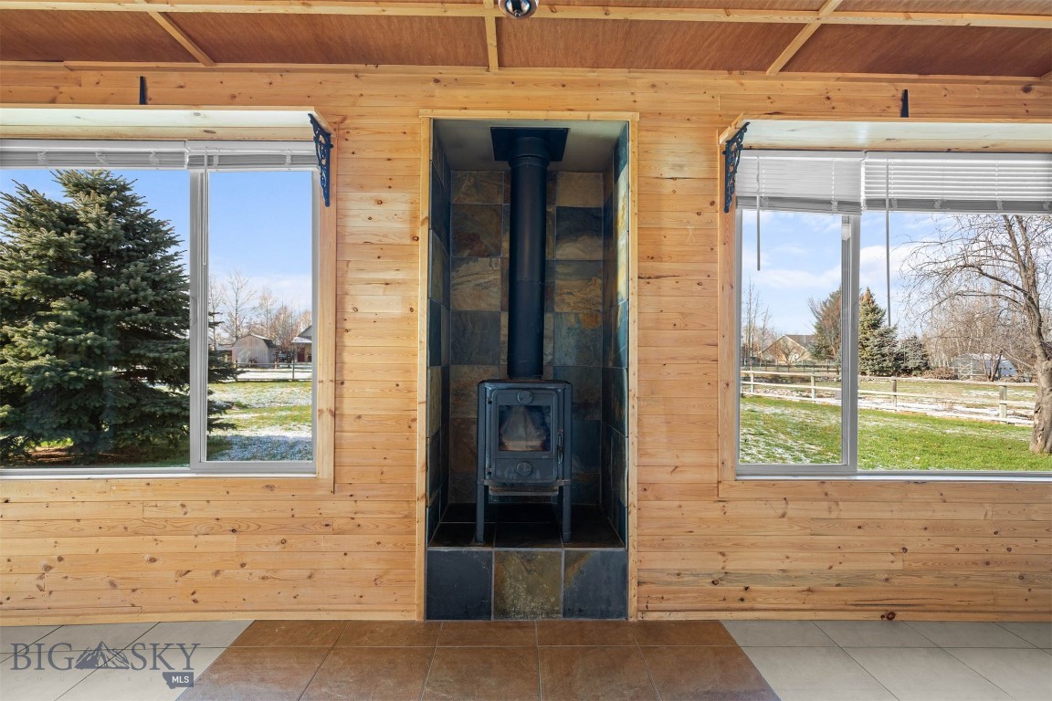 321 E Tobiano Trail