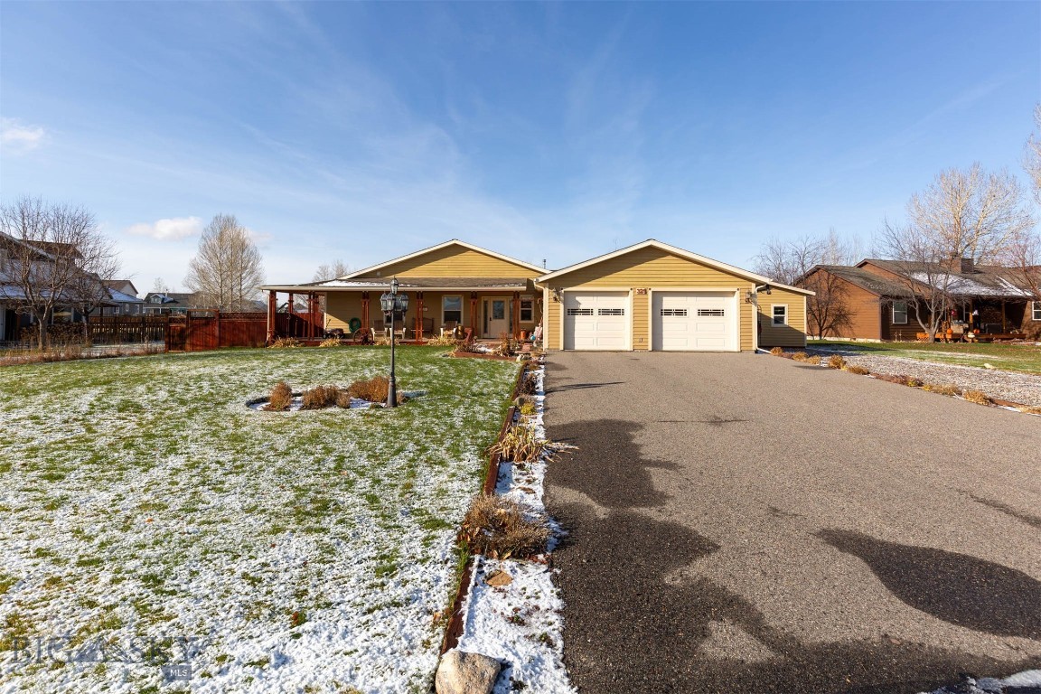 321 E Tobiano Trail
