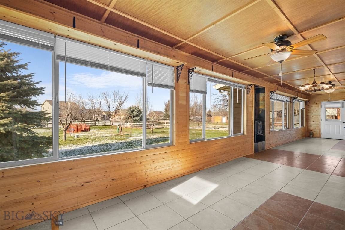 321 E Tobiano Trail