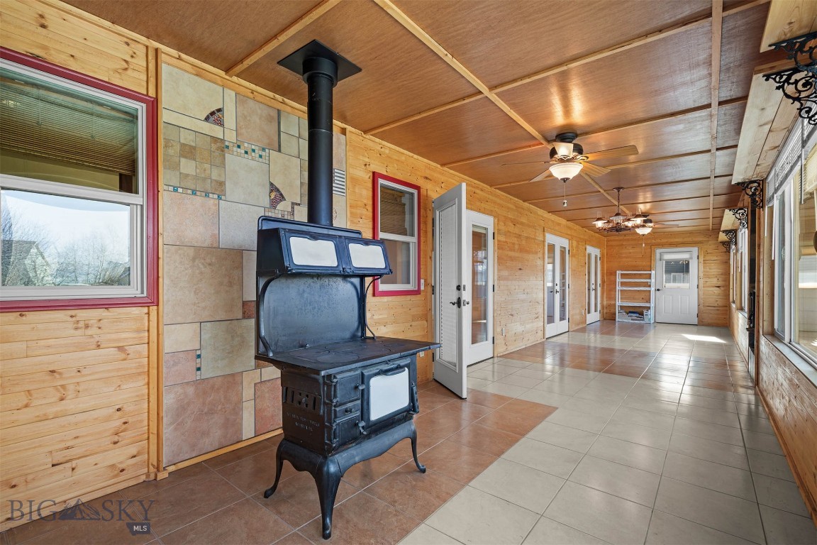 321 E Tobiano Trail