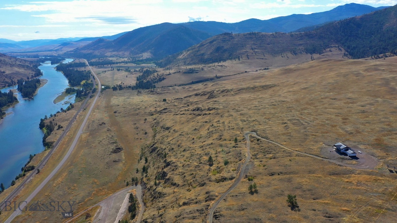 9800 Hwy 200