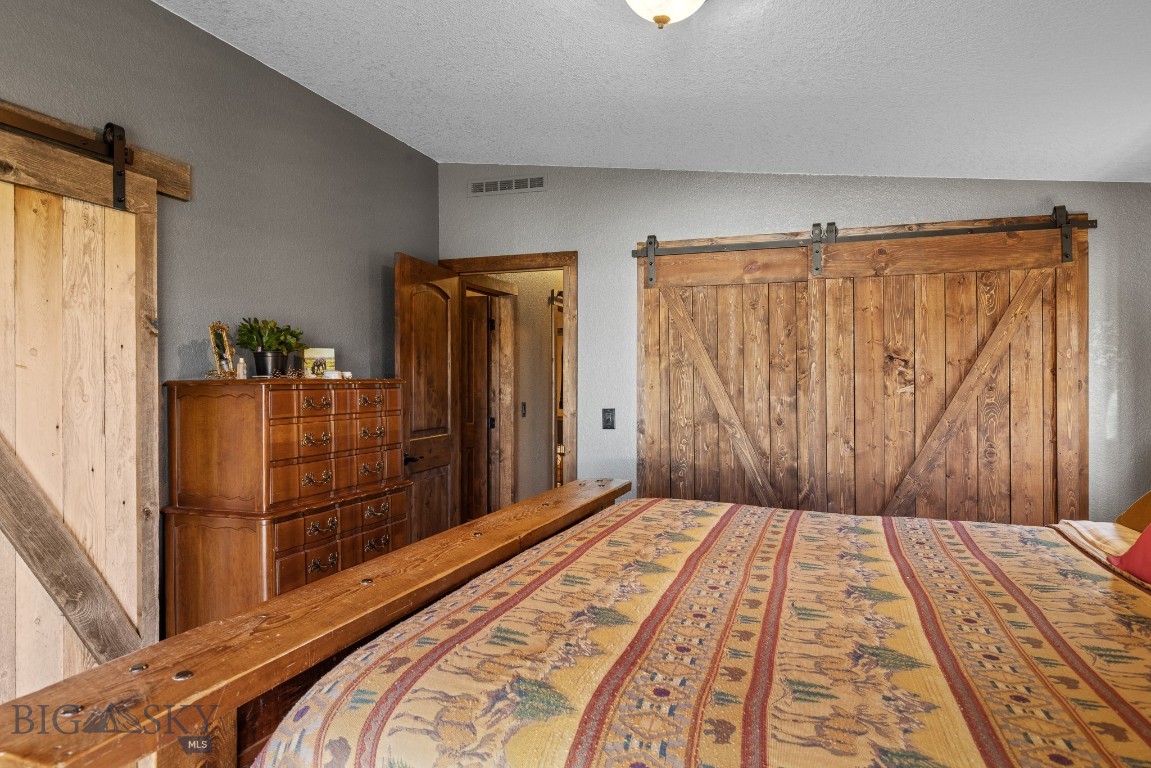 2621 Jackrabbit Lane