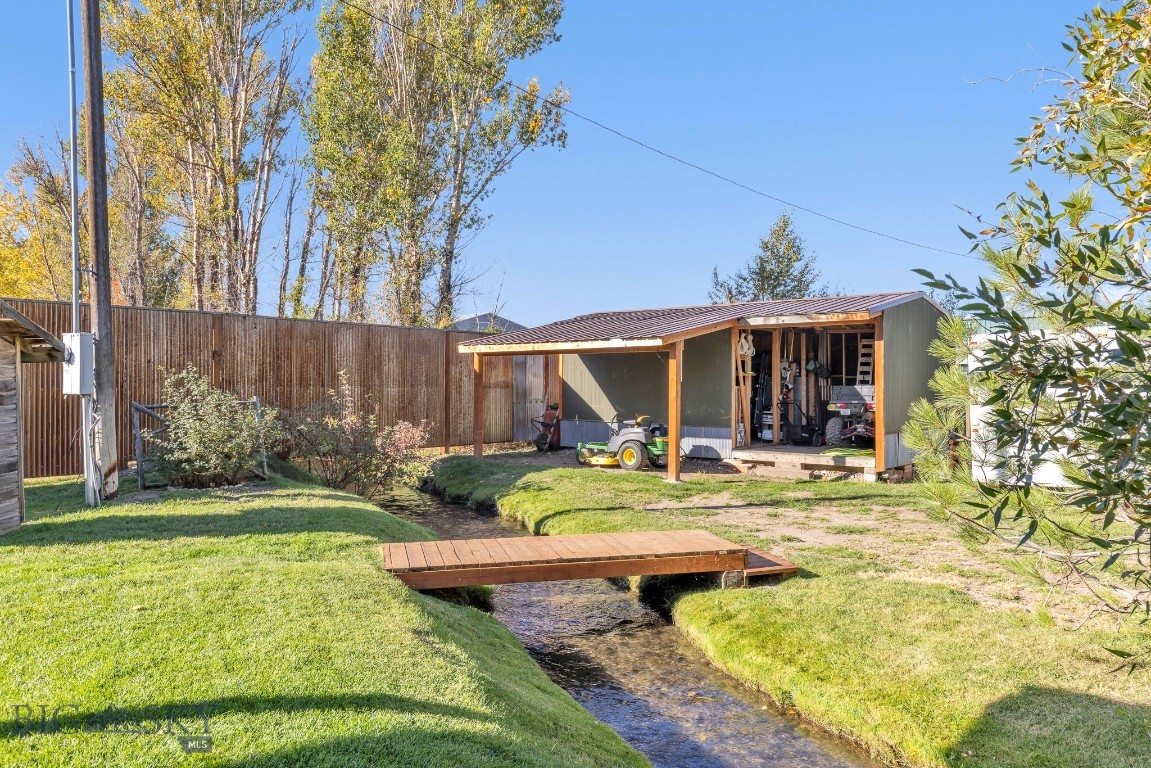 2621 Jackrabbit Lane