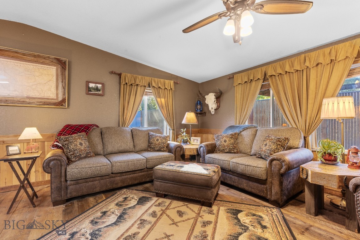 2621 Jackrabbit Lane