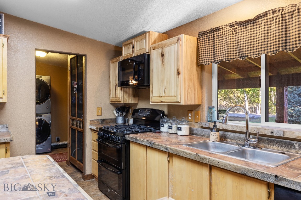 2621 Jackrabbit Lane