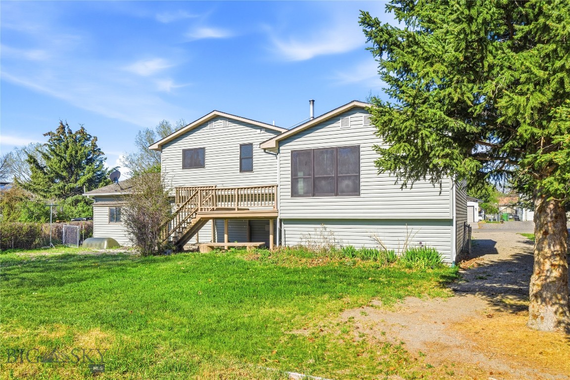 208 Elm Lane