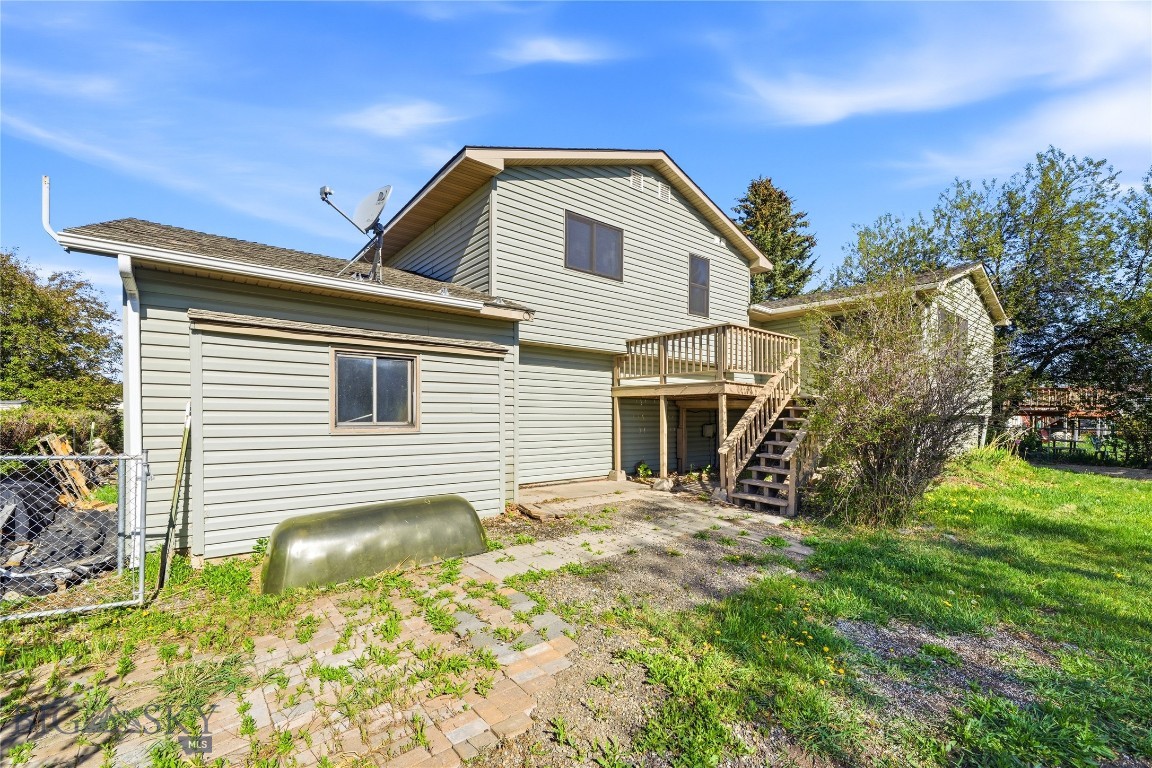 208 Elm Lane