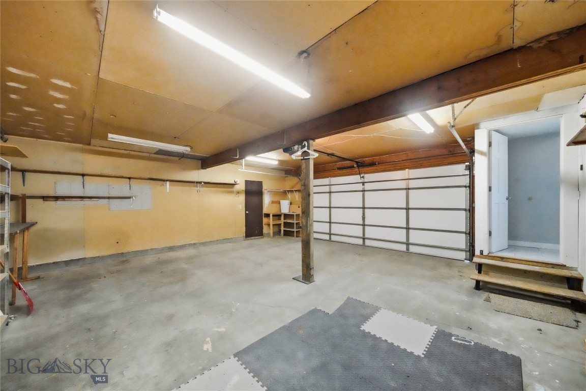 208 Elm Lane