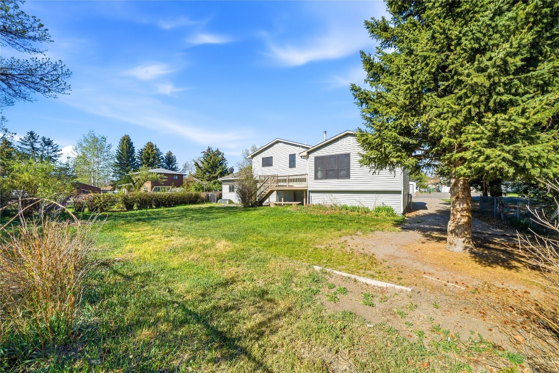 208 Elm Lane