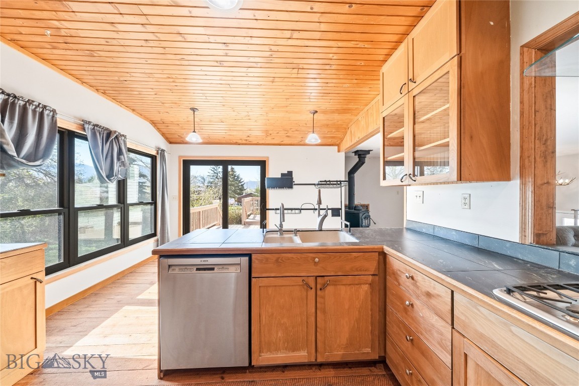 208 Elm Lane