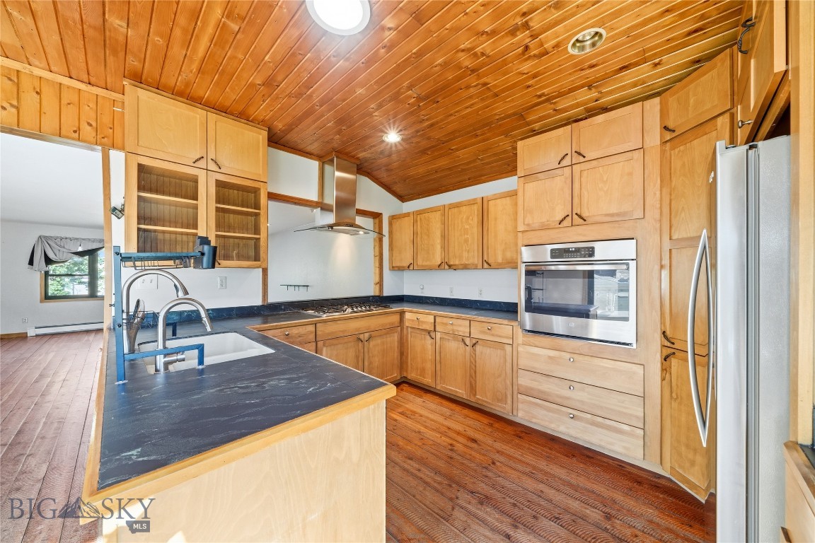 208 Elm Lane