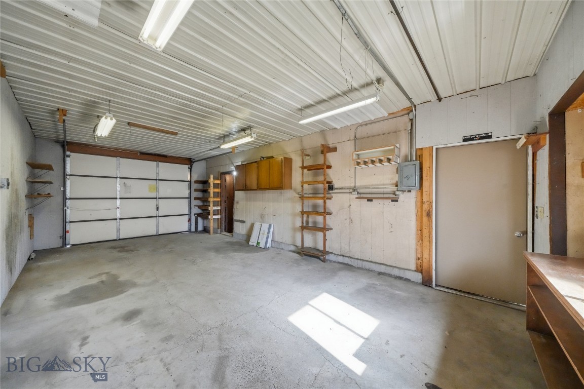 208 Elm Lane