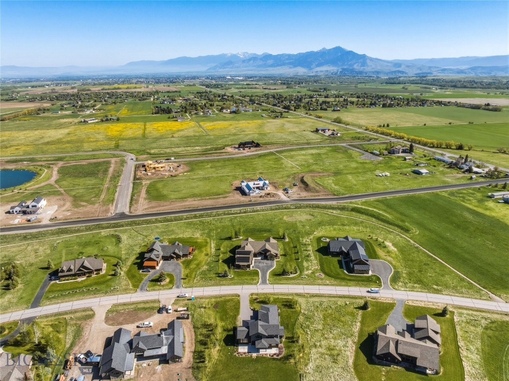 836 Hyalite View Drive