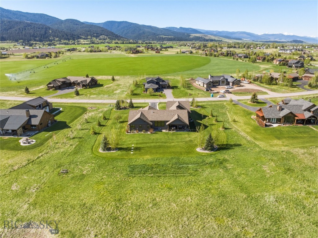 836 Hyalite View Drive