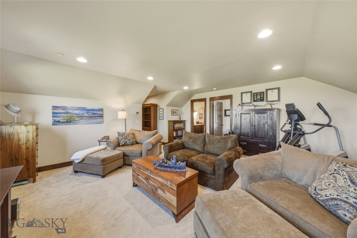 836 Hyalite View Drive