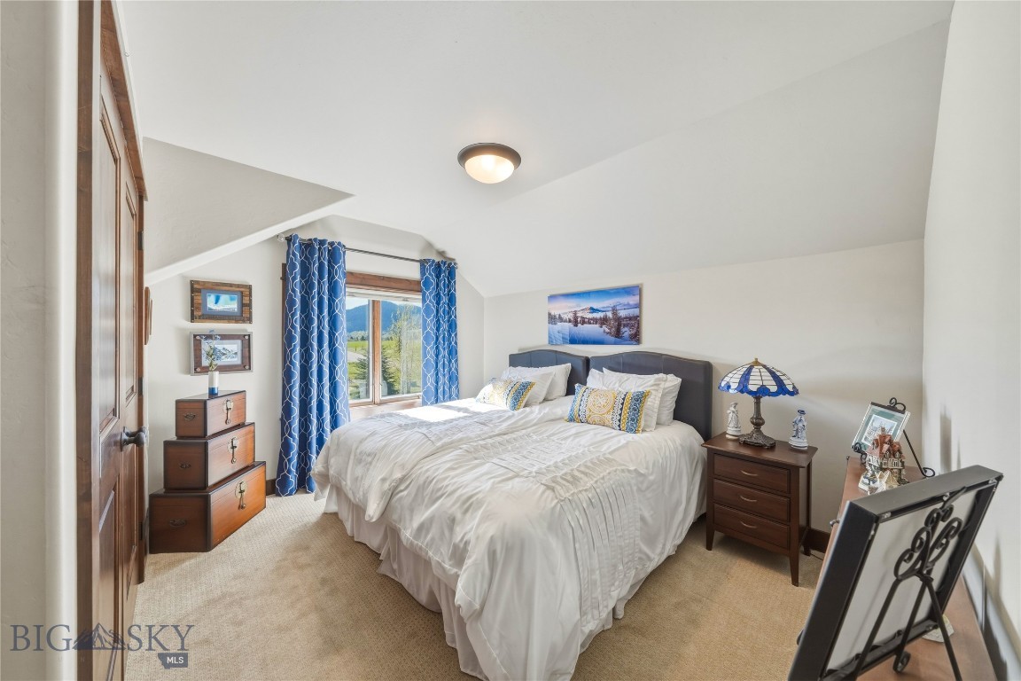 836 Hyalite View Drive