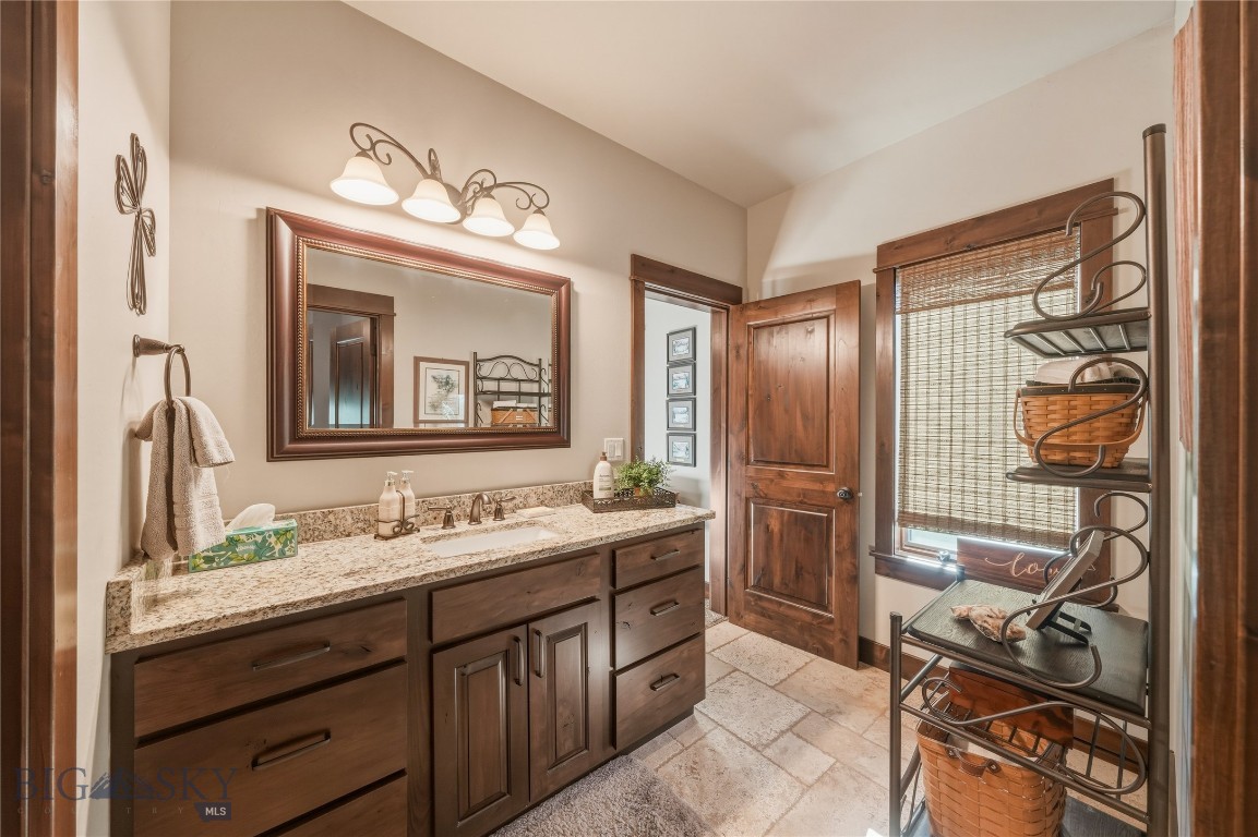 836 Hyalite View Drive