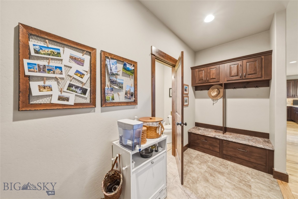 836 Hyalite View Drive