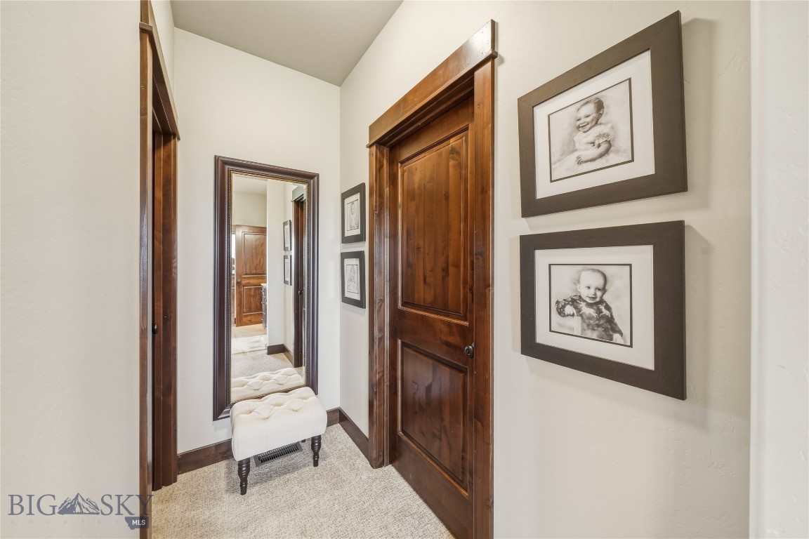 836 Hyalite View Drive