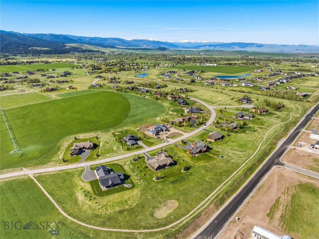 836 Hyalite View Drive