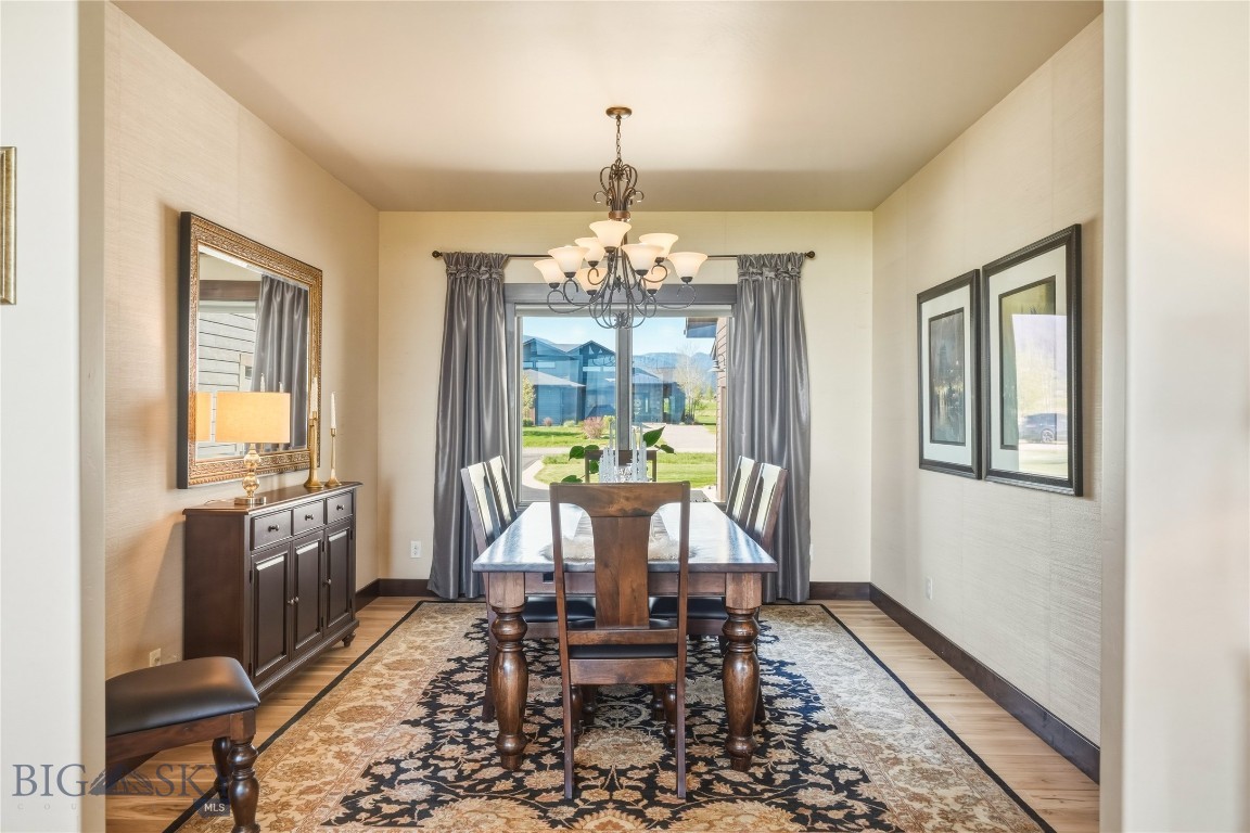 836 Hyalite View Drive