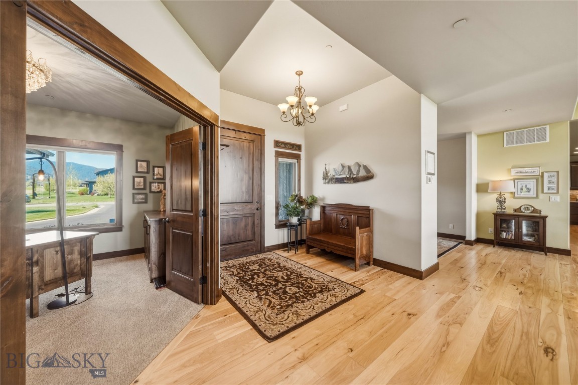 836 Hyalite View Drive