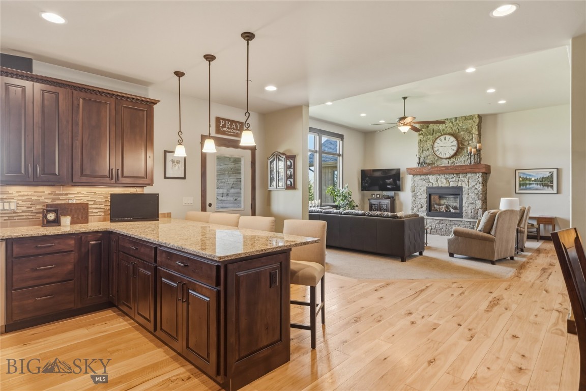 836 Hyalite View Drive