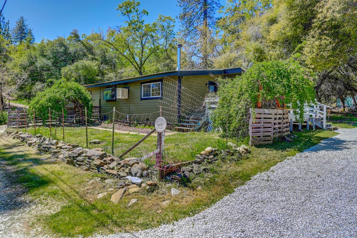 1554 Nickerson ln