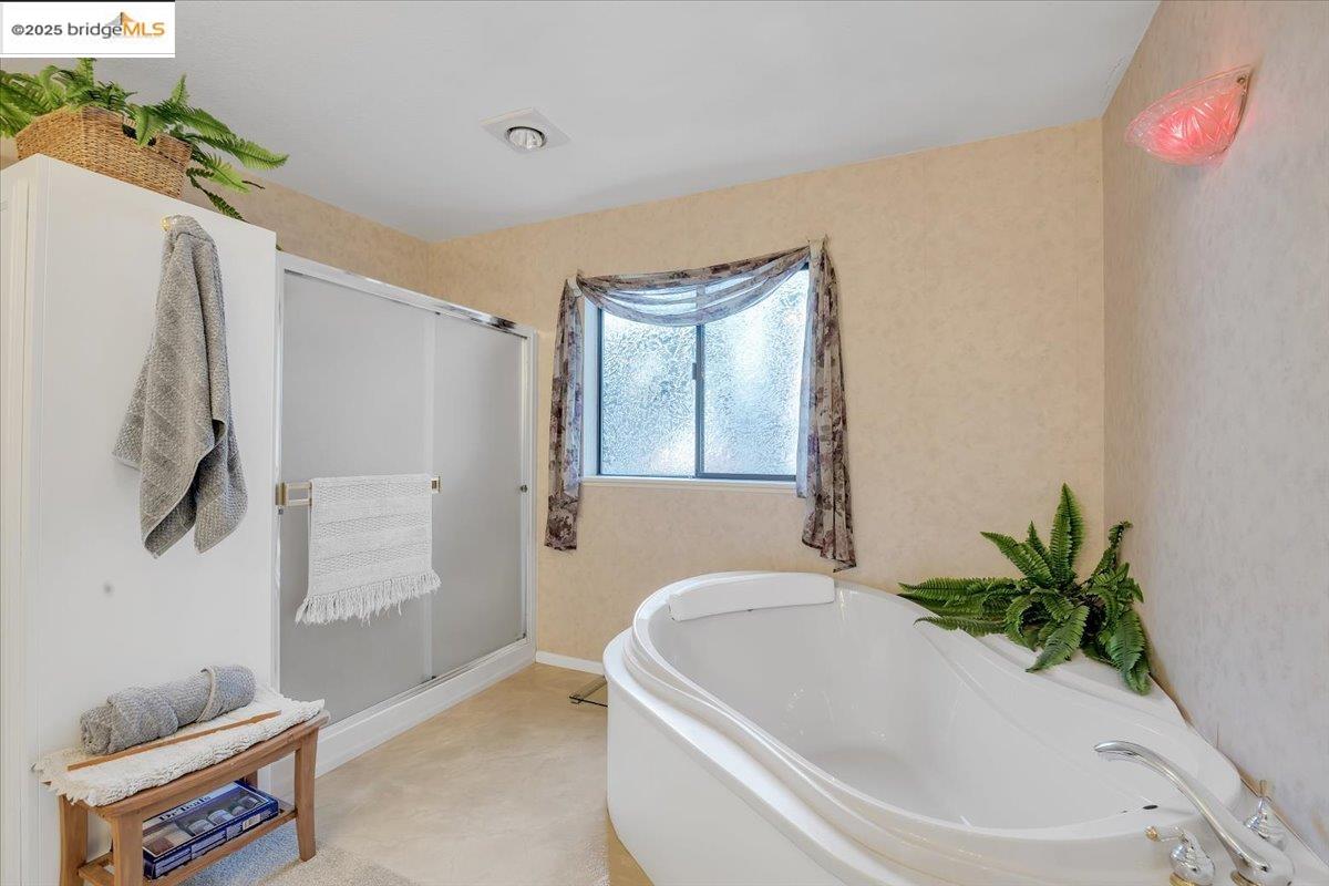 22081 Crystal Falls Dr