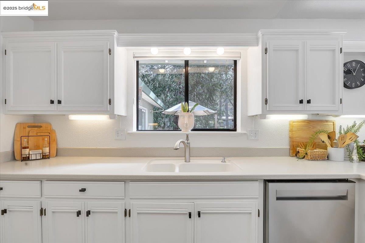 22081 Crystal Falls Dr