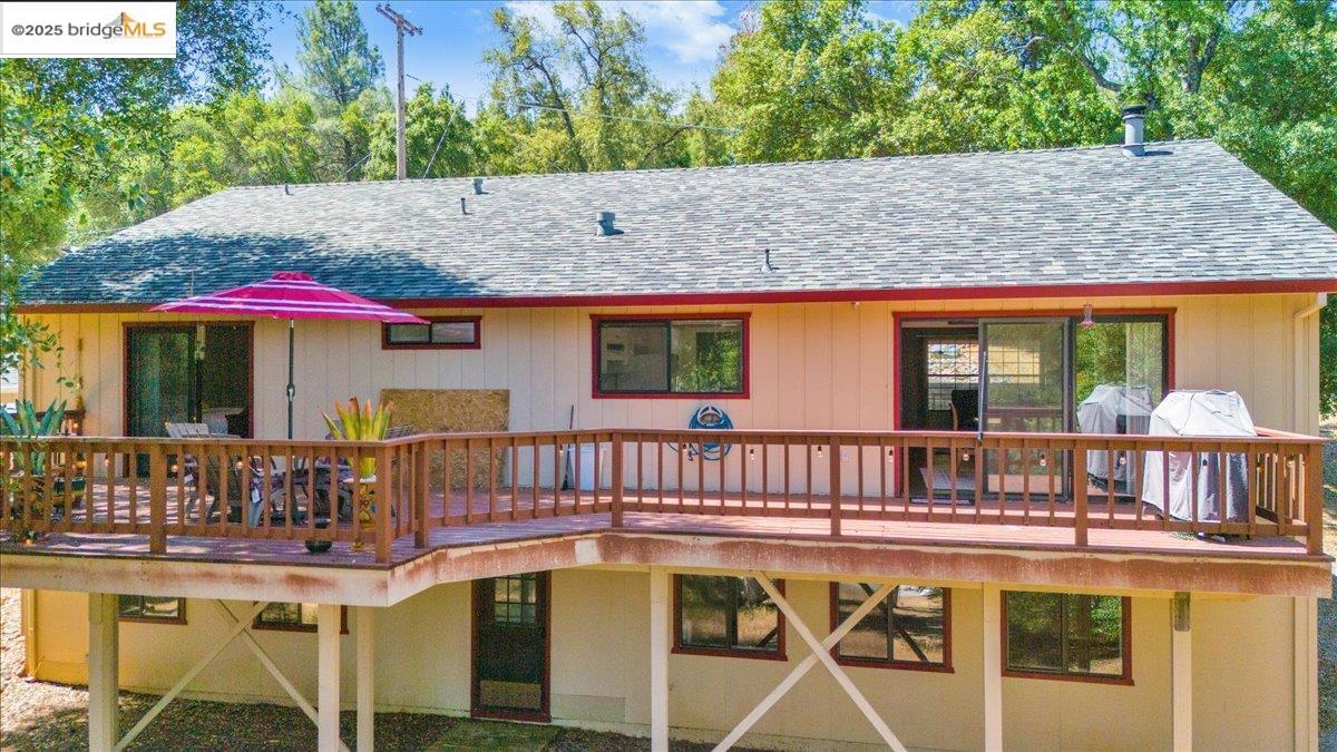 20735 Rising Hill Circle