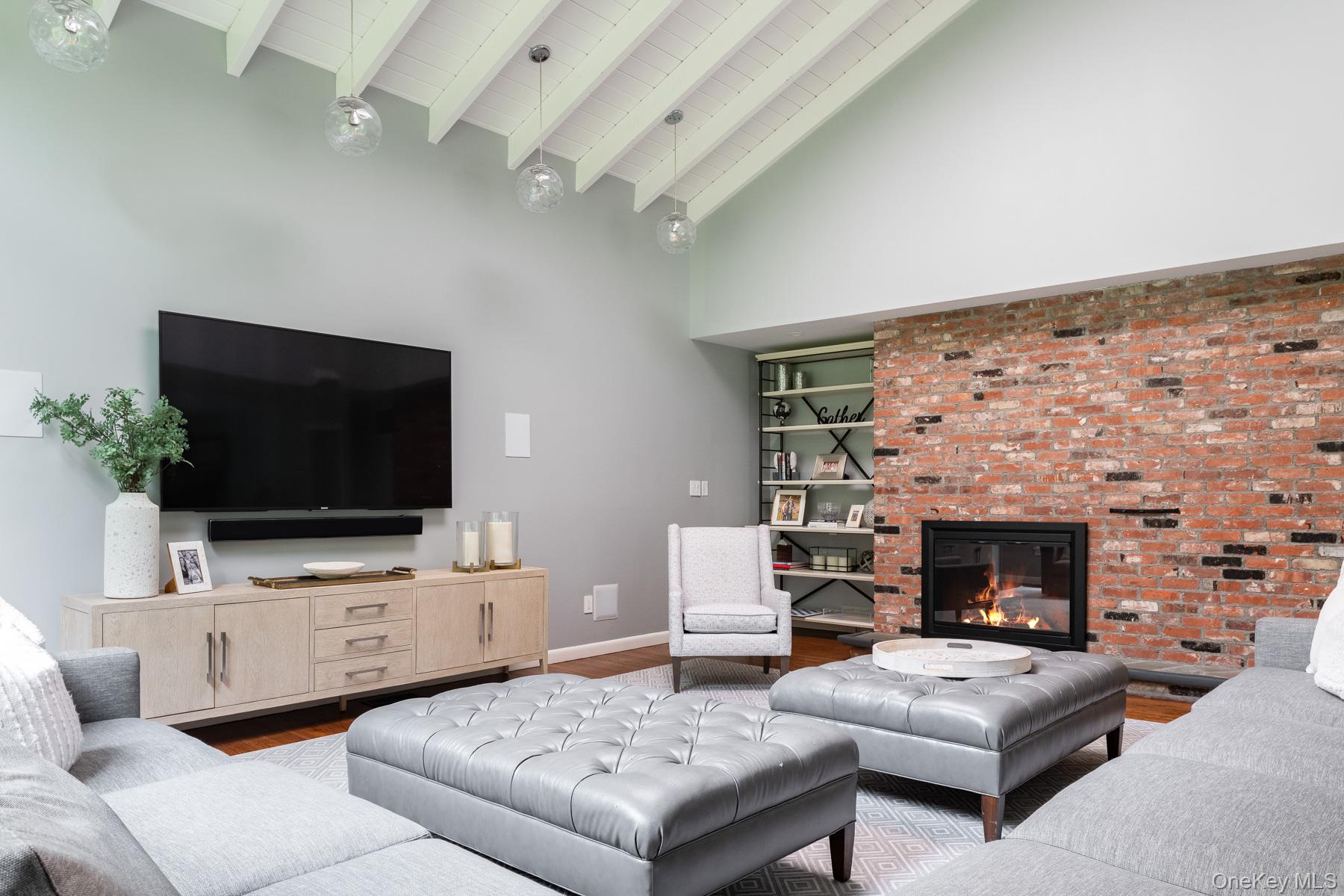 8 Seymour Place W