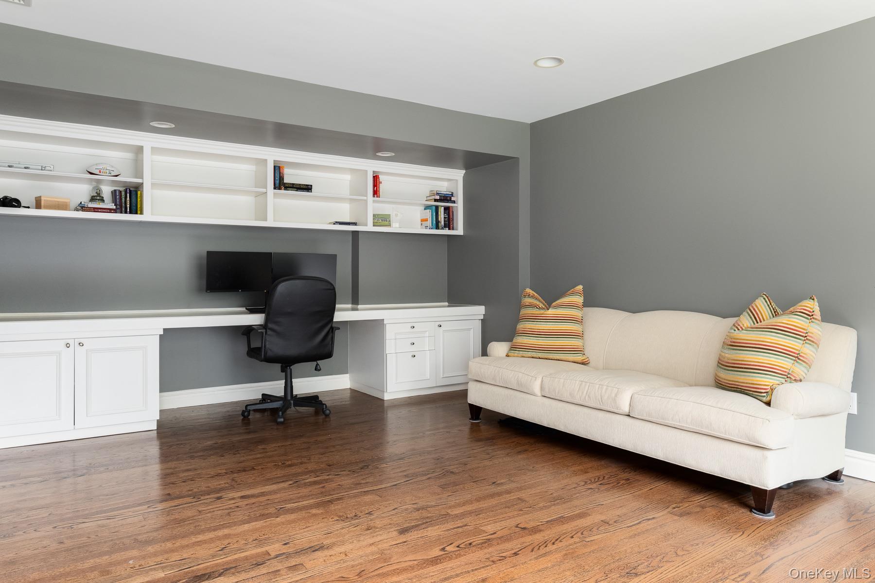 8 Seymour Place W