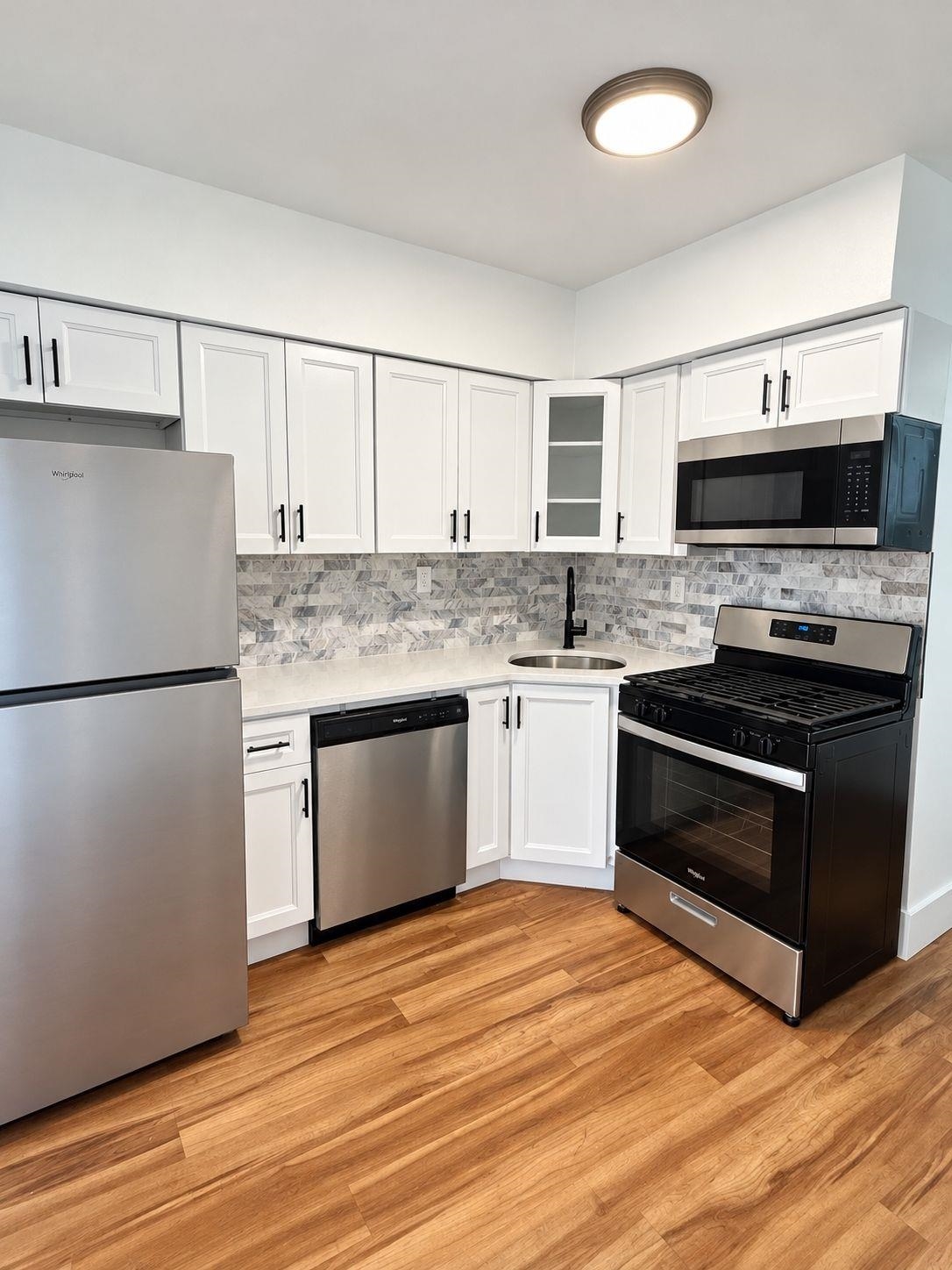 212 15TH ST Unit: 5